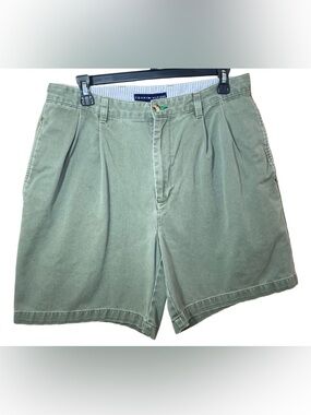 Tommy Hilfiger Men’s Olive Green Flat Front Cotton Shorts